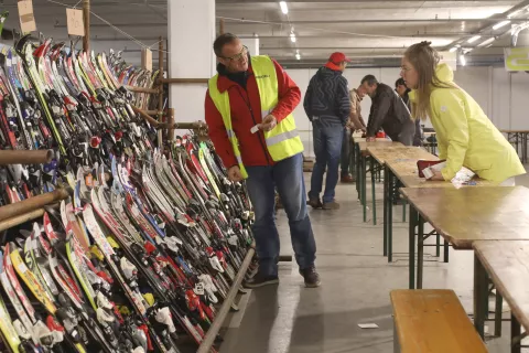 Kranjski sejem smučarske opreme je bil dobro založen / Foto: Gorazd Kavčič