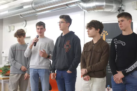 V Bitki talentov so dijaki prikazali svoje inovacije. / Foto: Gorazd Kavčič