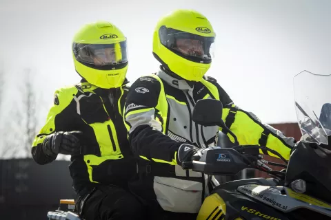 Ljubljana, izpitni center.<br>Novinarska konferenca agencije za varnost prometa (AVP) ob zacetku nacionalne preventivne akcije Varno z motorjem.<br>Prakticni del na poligonu Barje. / Foto: Bor Slana/sta