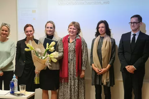 Slovesnost ob uspe&scaron;nem prvem zagovoru doktorske disertacije (nova doktorica znanosti Ana Gianini je tretja z leve) / Foto: arhiv fakultete