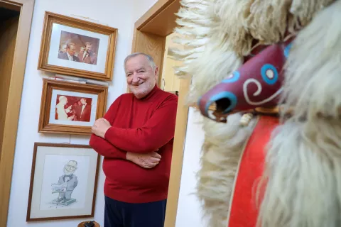 Tomaž Tozon se je srečal tako s Titom kot s papežem. / Foto: Tina Dokl