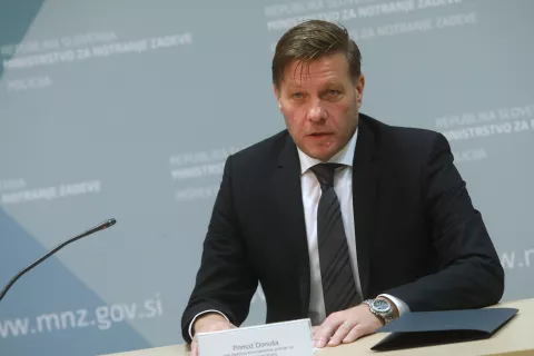 tiskovna konferenca urad kriminalistične policije Ljubljana PU Kranj preiskava zoper organizirano kriminalno združbo<br>Policija sodelovanje Avstrijska policija Salzburg droge konoplja heroin / Foto: Gorazd Kavčič