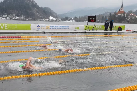 Bled je gostil 13. svetovno prvenstvo v zimskem plavanju. / Foto: Tina Dokl