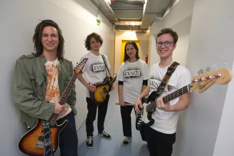 Evsiz & banda / Foto: Gorazd Kavčič