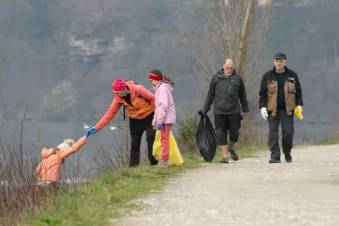 Čistijo že sedemdeset let