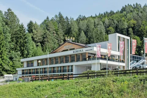 Dobra tri leta je minilo od prenove Korone. / Foto: 
