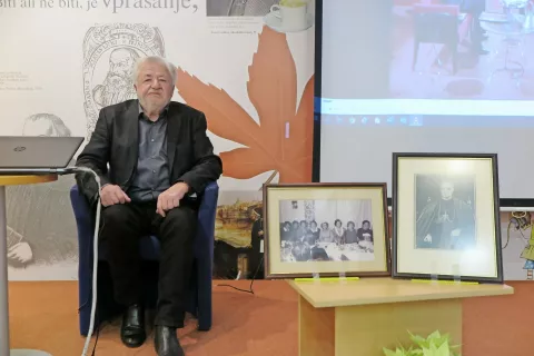 Anton Tone Smolnikar je ponosen na svojo povezavo s Francetom Prešernom. / Foto: 