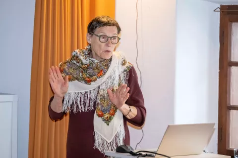 Ddr. Verena Perko je poudarila, da smo Slovenci pogosto preveč &raquo;mlačni&laquo; do ohranjanja dedi&scaron;čine, kulture, jezika&nbsp;... / Foto: Nik Bertoncelj