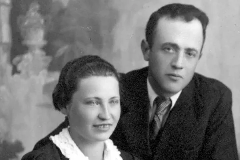 Poročna slika mojih star&scaron;ev leta 1937 / Foto: Arhiv Avtorice