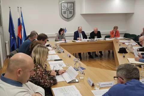 Seja občinskega sveta Občine Naklo / Foto: Nika Topori&scaron;