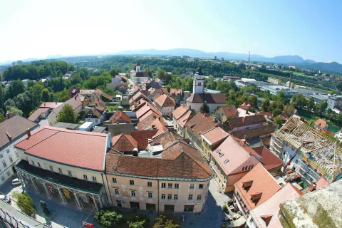 Geolo&scaron;ko-mehanske raziskave poleti so potekale v starem mestnem jedru Kranja. / Foto: Gorazd Kavčič / Foto:  