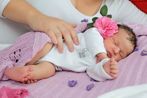 V obeh gorenjskih porodnišnicah se je lani rodilo 2286 novorojenčkov. / Foto: Tina Dokl / Foto: 