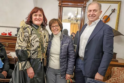 Tanja Šubelj, Darja Capuder Vrečar in prof. dr. Marko Hawlina / Foto: Tina Dokl