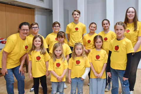 Na koncertu Pomladna Koroška bo pel tudi zbor Smukice iz Ločila v občini Bekštajn/Finkenstein. / Foto: Krščanska Kulturna Zveza