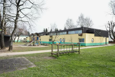 Vrtec Urša bo po rekonstrukciji ustrezal sodobnim standardom in normativom za varno ter kakovostno izvedbo programov. / Foto: Tina Dokl