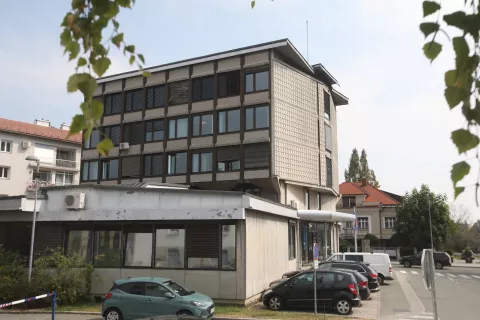 stavbe center Kranj arhitekt Edvard Ravnikar priloga Snovanja / Foto: Gorazd Kavčič