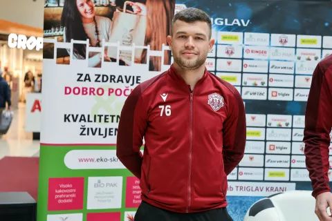 Medijski dan NK nogometni klub Triglav Kranj na fotografiji Tevž Pokorn 76 kapetan / Foto: Tina Dokl