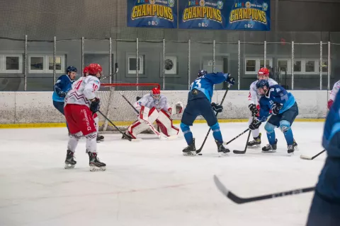 Tekma Lige IHL - HK Triglav Kranj – SKHL Crvena Zvezda v Kranju / Foto: Primož Pičulin