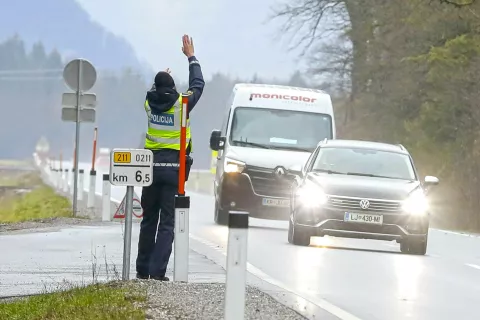 akcija policistov policija nadzor prometa tovorni promet Jeprca / Foto: Tina Dokl