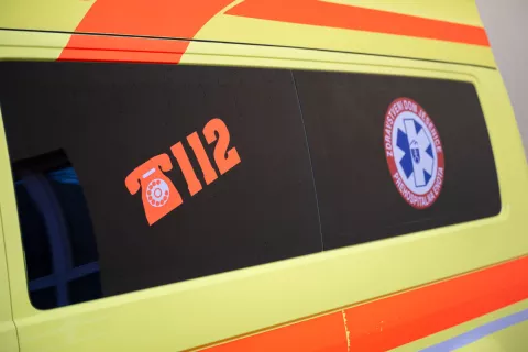 Simbolična fotografija reševalno vozilo 112 / Foto: Nik Bertoncelj