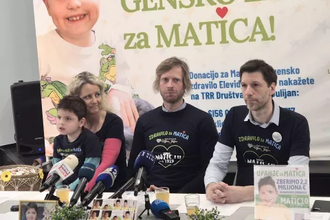 Za Matičevo zdravilo je do konca aprila treba zbrati še162.000 evrov. / Foto: Klara Mrak