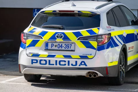 Simbolična fotografija Policijsko vozilo / Foto: Nik Bertoncelj