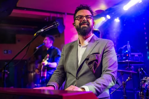 Koncert Petra Graša v KluBaru v Kranju / Foto: Primož Pičulin