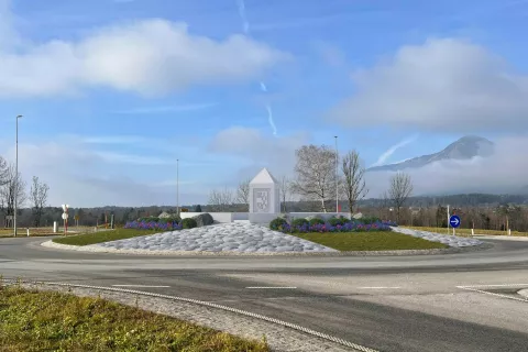 Računalniška vizualizacija idejnega predloga ureditve krožišča v Tupaličah, pogled proti zahodu / Foto: Renderji.com (Mirče Mladenov)