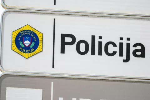 Simbolična fotografija Policijsko vozilo / Foto: Nik Bertoncelj