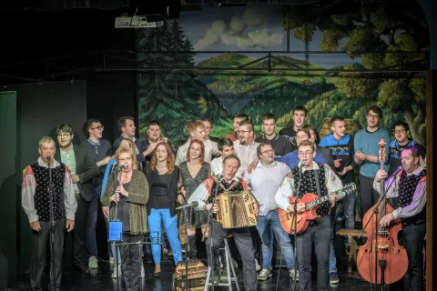 Združeni na odru / Foto: Arhiv Pgd Sovodenj (manca Šega)