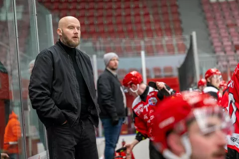 Polfinalna tekma državno prvenstvo hokej SIJ ACRONI JESENICE &ndash; RST PELLET CELJEtrener Niko Eronen / Foto: Nik Bertoncelj