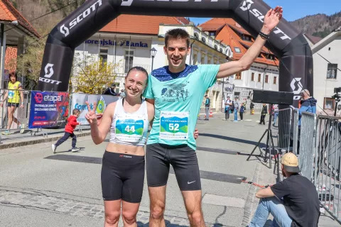 tek po ulicah Tržič na fotografiji z leve zmagovalca Kim Ameršek AD Kronos in Anže Roblek / Foto: Tina Dokl
