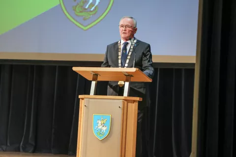 Župan Ciril Kozjek na lanskoletni osrednji akademiji ob občinskem prazniku / Foto: Tina Dokl