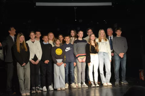 Rotary klub Medvode je letos nagradil trinajst izjemnih učencev. / Foto: Maja Bertoncelj