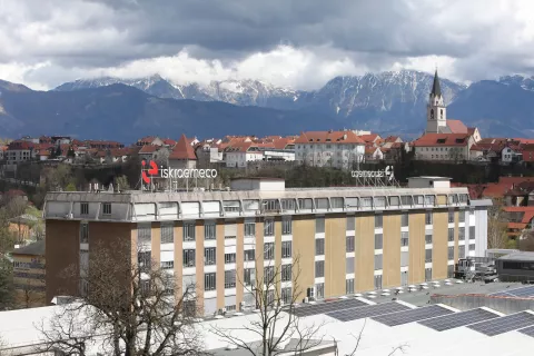 podjetje Iskraemeco Kranj panorama napis tabla cerkev / Foto: Gorazd Kavčič