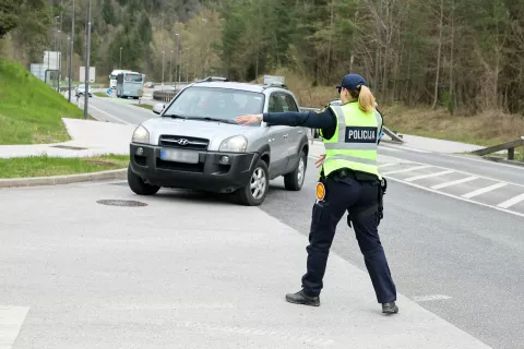 merjenje hitrosti policija Behinov klanec Bled / Foto: Tina Dokl