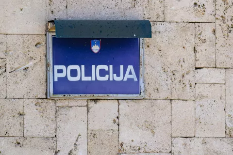 Simbolična fotografija Policijska postaja Radovljica / Foto: Nik Bertoncelj