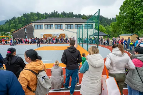 Odprtje otroškega igrišča Podružnična osnovna šola Begunje / Foto: Nik Bertoncelj