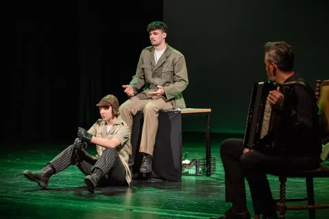 V kulturnem programu so s pripovedjo o svobodi navdušili mladi člani gledališke šole Gledališča Toneta Čufarja Jesenice. / Foto: Nik Bertoncelj