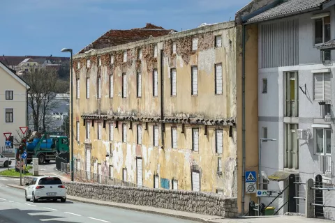 Po javno dostopnih podatkih je lastnik Majdičevega mlina podjetje Savski biser, storitve in gradnje, iz Nove vasi v občini Bloke. / Foto: Tina Dokl