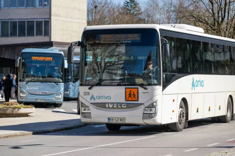 V Skupnosti občin Slovenije so nezadovoljni z rešitvami glede ureditve šolskih prevozov. / Foto: Nik Bertoncelj