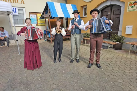 Mladi glasbeniki so se z veseljem odzvali povabilu organizatorja. / Foto: Simon Zorman