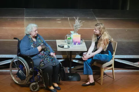 Dr. Svetlana Slapšak ter v Hana Bujanović Kokot / Foto: Alenka Brun