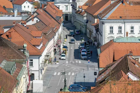 Fotografija je simbolična. / Foto: Nik Bertoncelj