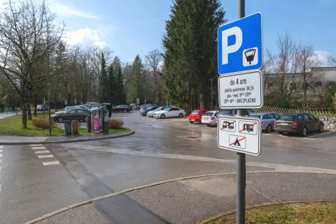 Parkirišče Bled / Foto: Primož Pičulin