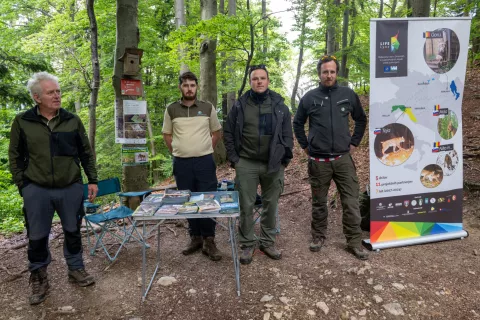 Na lanski prireditvi Šumeči gozdovi Jošta so gozdarji predstavljali aktualne vsebine na stojnicah ob poti na Jošta, letos se bo vse dogajalo na vrhu Jošta. arhiv GG - Primož Pičulin / Foto: Arhiv Gg - Primož Pičulin