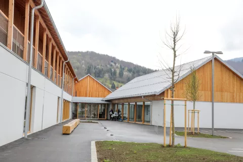 Vrtec Bohinj je prejel Plečnikovo nagrado za arhitekturno realizacijo. / Foto: Tina Dokl, arhiv Gorenjskega glasa