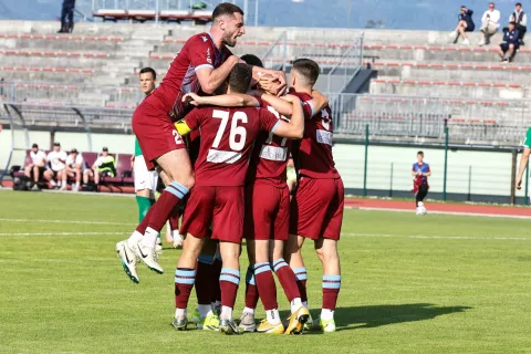 nogomet tekma 2 SNL Triglav Kranj in Dravinja / Foto: Tina Dokl