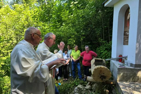 cizelj blagoslov / Foto: Marjana Ahačič