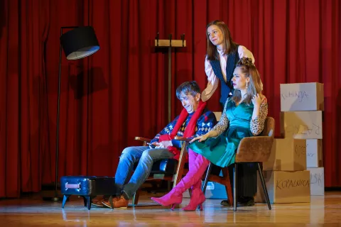 premiera Slovenska praizvedba SNG Kranj Ena na milijon avtorja Jean Pierre Martinez, igrajo Gorka Berden, Nataša Babič, Igor Korošec, režija Rok Sanda, skladatelj Vid Zadnik / Foto: Tina Dokl